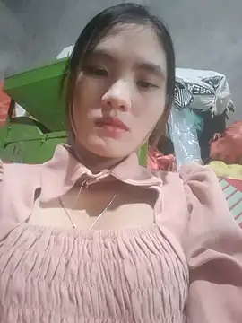 Snapshot of mira-show chatting on November 2025 01:33:02 AM mira-show online show from November 2025 01:33:02 AM