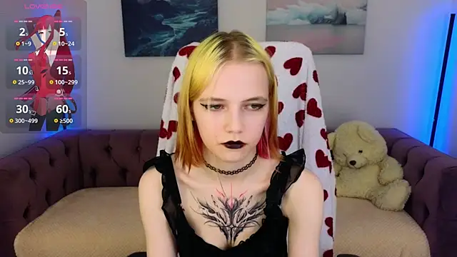 Snapshot of MitaSide chatting on December 2025 09:23:02 PM MitaSide online show from December 2025 09:23:02 PM