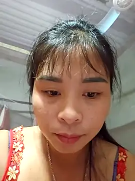 Snapshot of Squirrel-Pear chatting on October 2025 11:56:02 PM Squirrel-Pear online show from October 2025 11:56:02 PM