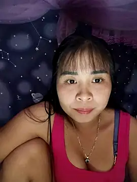 Snapshot of Squirrel-Pear chatting on October 2025 12:31:01 PM Squirrel-Pear online show from October 2025 12:31:01 PM