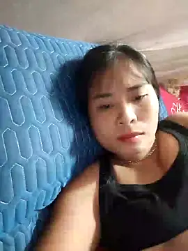 Snapshot of Squirrel-Pear chatting on November 2025 10:06:02 AM Squirrel-Pear online show from November 2025 10:06:02 AM