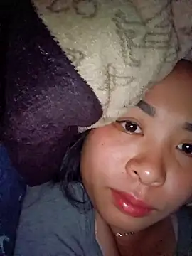 Snapshot of Squirrel-Pear chatting on November 2025 11:04:02 PM Squirrel-Pear online show from November 2025 11:04:02 PM