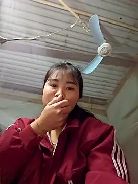 Snapshot of Squirrel-Pear chatting on November 2025 09:14:02 PM Squirrel-Pear online show from November 2025 09:14:02 PM