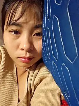 Snapshot of Squirrel-Pear chatting on November 2025 09:25:02 PM Squirrel-Pear online show from November 2025 09:25:02 PM