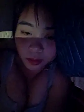 Snapshot of Squirrel-Pear chatting on December 2025 08:24:02 PM Squirrel-Pear online show from December 2025 08:24:02 PM