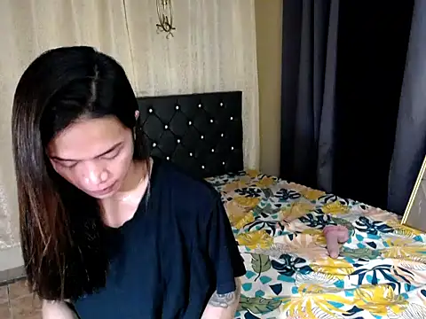 Snapshot of SeductiveAki69xxx chatting on November 2025 09:35:02 PM SeductiveAki69xxx online show from November 2025 09:35:02 PM