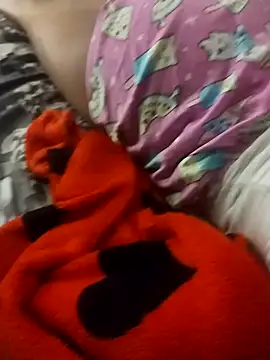 Snapshot of Casal_em_chamas chatting on October 2025 04:09:02 AM Casal em chamas online show from October 2025 04:09:02 AM