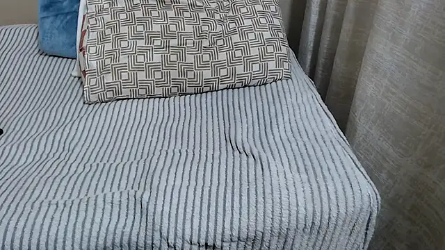 Snapshot of RissaGx chatting on November 2025 06:34:01 AM RissaGx online show from November 2025 06:34:01 AM