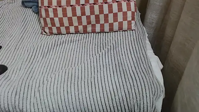 Snapshot of RissaGx chatting on November 2025 06:16:02 AM RissaGx online show from November 2025 06:16:02 AM