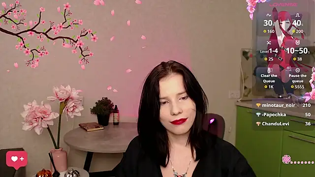 Snapshot of Mell_Hyees chatting on November 2025 04:06:01 PM Mell Hyees online show from November 2025 04:06:01 PM