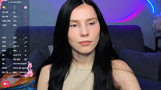 Snapshot of Mell_Hyees chatting on December 2025 06:16:01 PM Mell Hyees online show from December 2025 06:16:01 PM