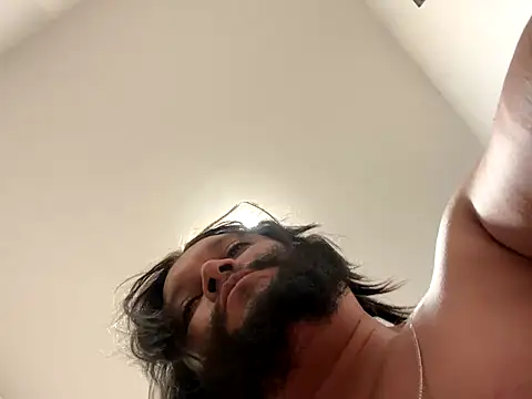 Snapshot of LoboCachorro chatting on November 2025 12:43:02 AM LoboCachorro online show from November 2025 12:43:02 AM