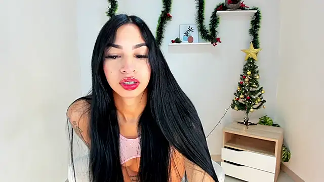 Snapshot of ZAYDA_KAJER chatting on December 2025 08:24:02 PM ZAYDA KAJER online show from December 2025 08:24:02 PM