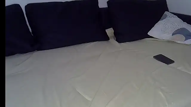 Snapshot of Aria_Hunter chatting on November 2025 04:14:02 AM Aria Hunter online show from November 2025 04:14:02 AM