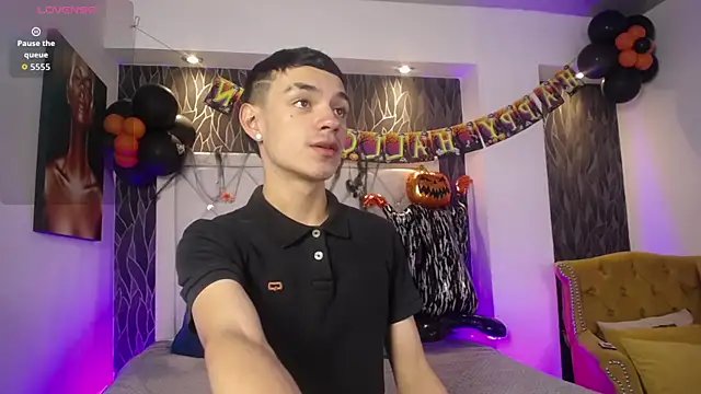 Mike lawford1 online show from October 2025 01:13:01 PM