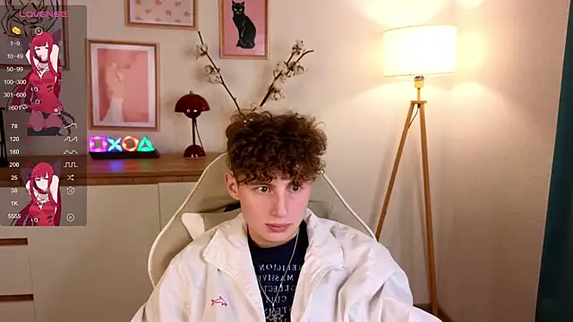 Snapshot of crisp1n chatting on October 2025 03:12:01 PM crisp1n online show from October 2025 03:12:01 PM