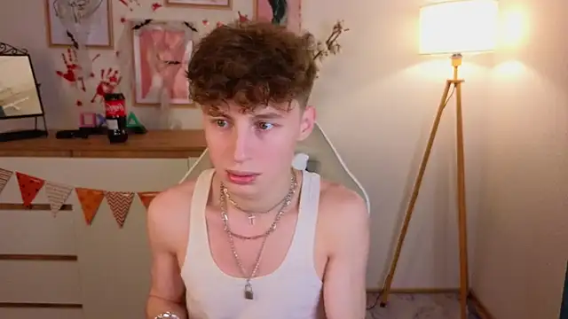 Snapshot of crisp1n chatting on October 2025 02:46:01 PM crisp1n online show from October 2025 02:46:01 PM