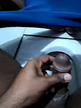 Snapshot of 67yoki chatting on November 2025 10:32:02 PM 67yoki online show from November 2025 10:32:02 PM