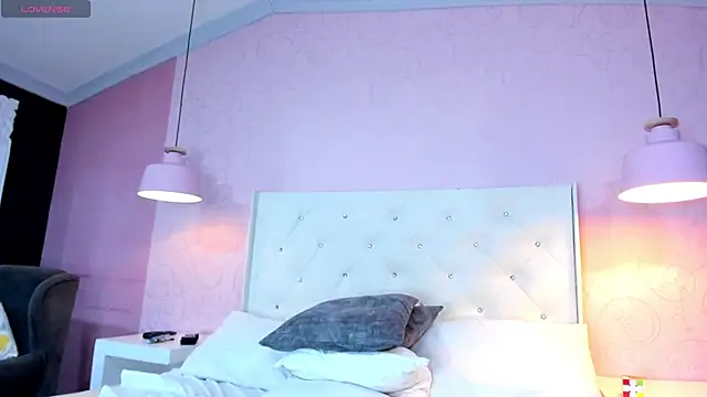 Snapshot of SantiOlsen chatting on November 2025 12:42:02 AM SantiOlsen online show from November 2025 12:42:02 AM