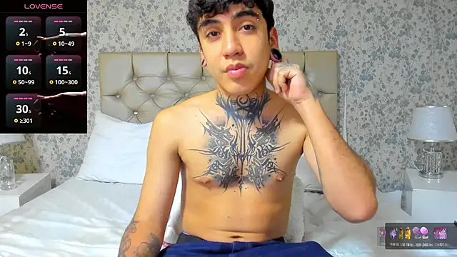 Snapshot of SantiOlsen chatting on November 2025 07:24:02 PM SantiOlsen online show from November 2025 07:24:02 PM