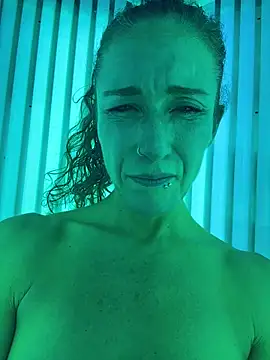 Snapshot of PetitemarieeThaReal chatting on October 2025 09:59:01 PM PetitemarieeThaReal online show from October 2025 09:59:01 PM