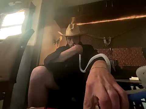 juancarloshunnit online show from November 2025 02:02:01 PM