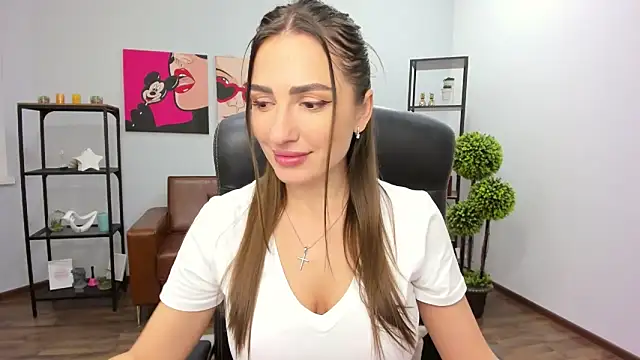 Snapshot of LaraSmelal chatting on November 2025 05:39:01 AM LaraSmelal online show from November 2025 05:39:01 AM