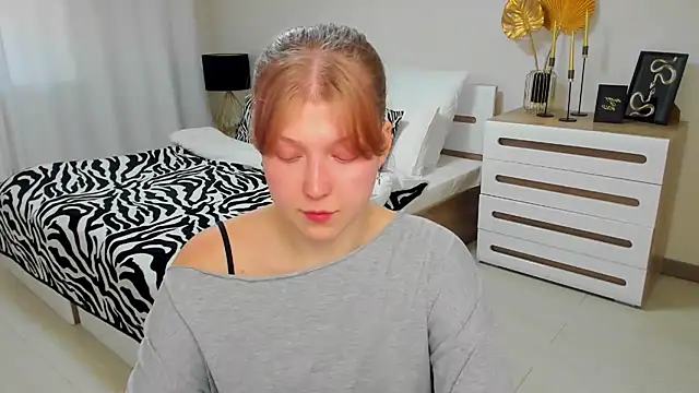 Snapshot of Stella_Light chatting on October 2025 04:20:02 AM Stella Light online show from October 2025 04:20:02 AM