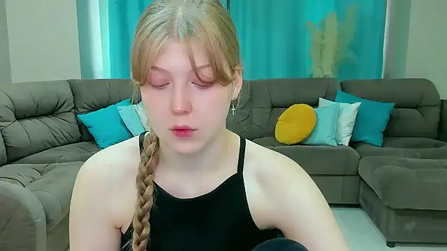 Snapshot of Stella_Light chatting on November 2025 11:22:01 AM Stella Light online show from November 2025 11:22:01 AM