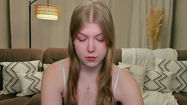 Snapshot of Stella_Light chatting on December 2025 04:22:01 AM Stella Light online show from December 2025 04:22:01 AM