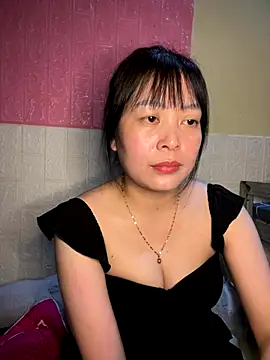 Snapshot of Butterfly_kee chatting on October 2025 02:46:01 PM Butterfly kee online show from October 2025 02:46:01 PM