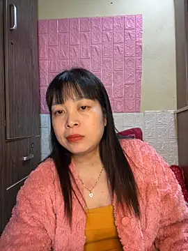 Snapshot of Butterfly_kee chatting on November 2025 02:28:01 PM Butterfly kee online show from November 2025 02:28:01 PM