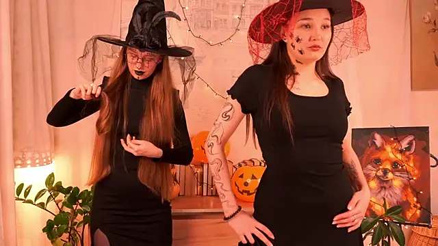 Snapshot of ArianaSweazy chatting on October 2025 02:07:01 PM ArianaSweazy online show from October 2025 02:07:01 PM