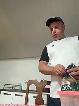 Snapshot of wellingtonmds chatting on November 2025 12:21:01 AM wellingtonmds online show from November 2025 12:21:01 AM