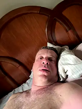 Snapshot of wellingtonmds chatting on December 2025 11:04:02 AM wellingtonmds online show from December 2025 11:04:02 AM