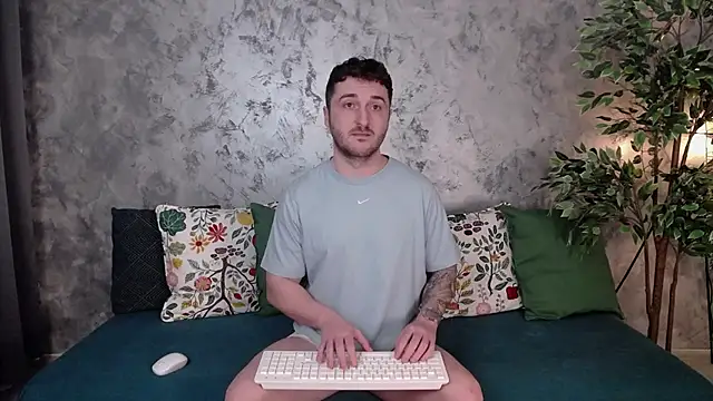 Ethan  S online show from December 2024 05:27:02 AM