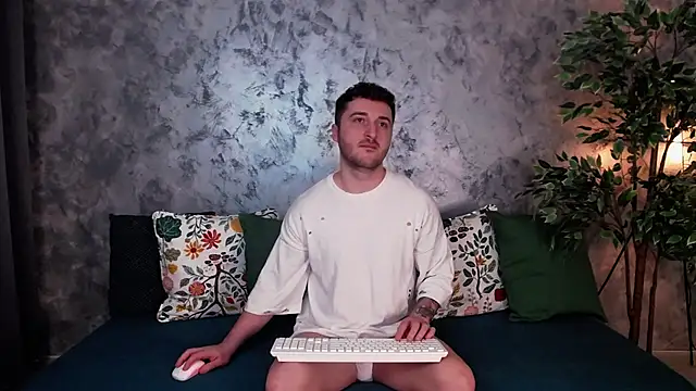 Ethan  S online show from December 2024 03:50:02 AM