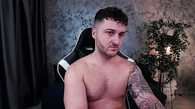 Ethan  S online show from September 2025 04:01:01 AM