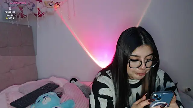 Snapshot of Ayleen_Honey chatting on October 2025 04:31:02 AM Ayleen Honey online show from October 2025 04:31:02 AM