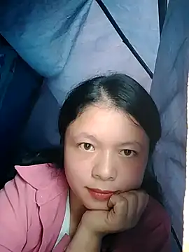 Snapshot of lisa-bae00 chatting on October 2025 10:00:02 AM lisa-bae00 online show from October 2025 10:00:02 AM