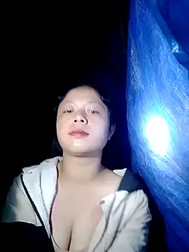 Snapshot of lisa-bae00 chatting on October 2025 10:23:02 PM lisa-bae00 online show from October 2025 10:23:02 PM