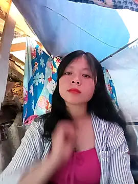 Snapshot of lisa-bae00 chatting on November 2025 03:17:02 AM lisa-bae00 online show from November 2025 03:17:02 AM