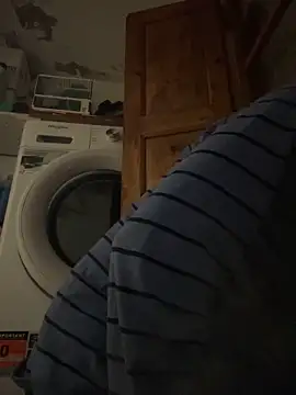 Snapshot of Paapii1098 chatting on November 2025 03:29:02 AM Paapii1098 online show from November 2025 03:29:02 AM