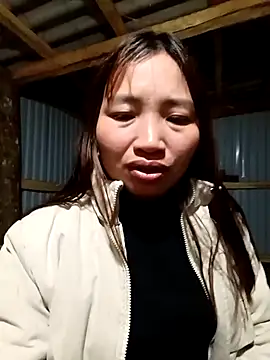 Snapshot of sowbibi chatting on December 2025 12:10:02 PM sowbibi online show from December 2025 12:10:02 PM