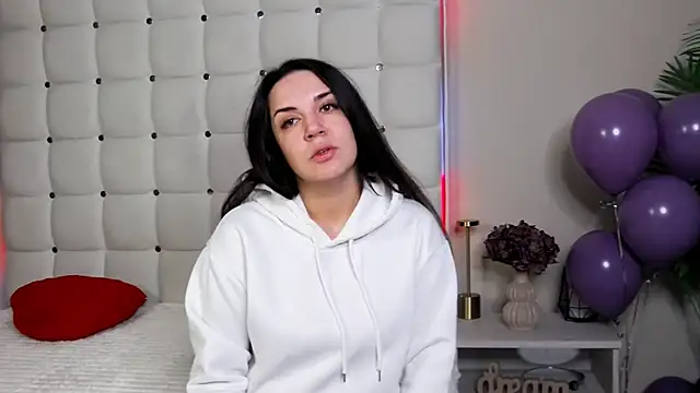 Snapshot of AlsouKass chatting on December 2025 06:33:02 AM AlsouKass online show from December 2025 06:33:02 AM