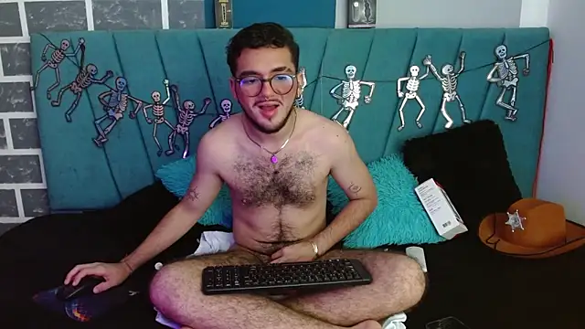 Snapshot of Zac_Golden chatting on October 2025 03:07:02 AM Zac Golden online show from October 2025 03:07:02 AM