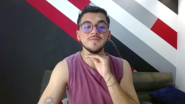 Snapshot of Zac_Golden chatting on November 2025 12:54:01 AM Zac Golden online show from November 2025 12:54:01 AM