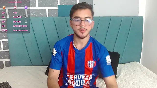 Snapshot of Zac_Golden chatting on November 2025 11:59:01 PM Zac Golden online show from November 2025 11:59:01 PM