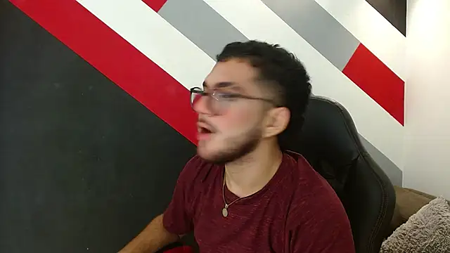 Snapshot of Zac_Golden chatting on December 2025 12:26:02 AM Zac Golden online show from December 2025 12:26:02 AM