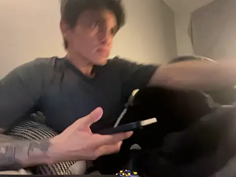 Snapshot of Orlando702@xh chatting on October 2025 06:52:02 AM Orlando702xh online show from October 2025 06:52:02 AM